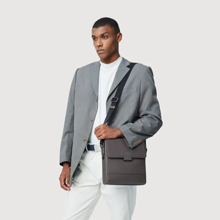 Braun Büffel Postman Bags | Bags>BARRETT MEDIUM POSTMAN