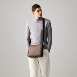 Braun Büffel Messenger Bags | Bags><noscript><img width=