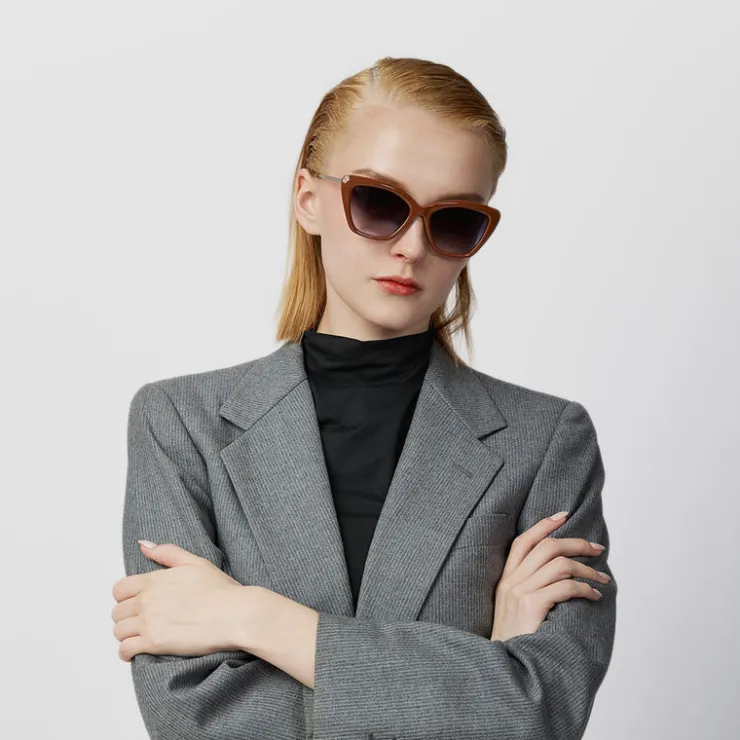 Women Braun Büffel Accessories | Eyewear>MELIA CAT-EYE FRAME ACETATE SUNGLASSES IN BROWN WITH GRADIENT GREY LENS